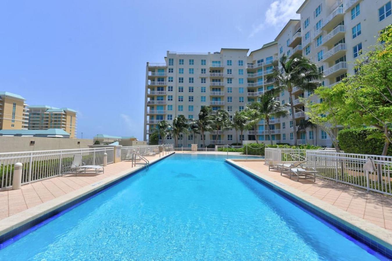 1Br Rooftop Pool-10 Min Walk To Beach บอยน์ทันบีช ภายนอก รูปภาพ